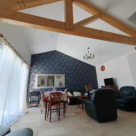 Elegante Maison T4 Avec Terrasse Vue Rhone Sablons  Exterior photo