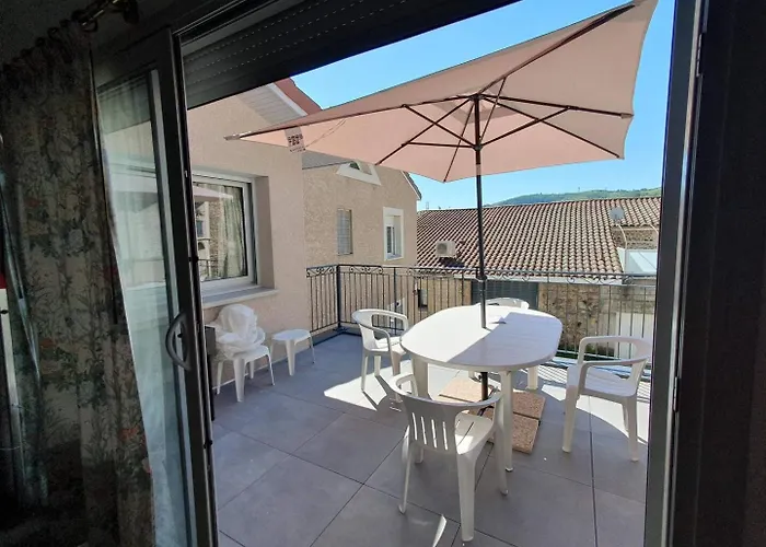 Elegante Maison T4 Avec Terrasse Vue Rhone