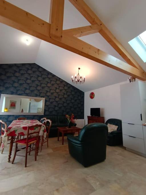 Elegante Maison T4 Avec Terrasse Vue Rhone Hébergement de vacances Sablons (Drome)
