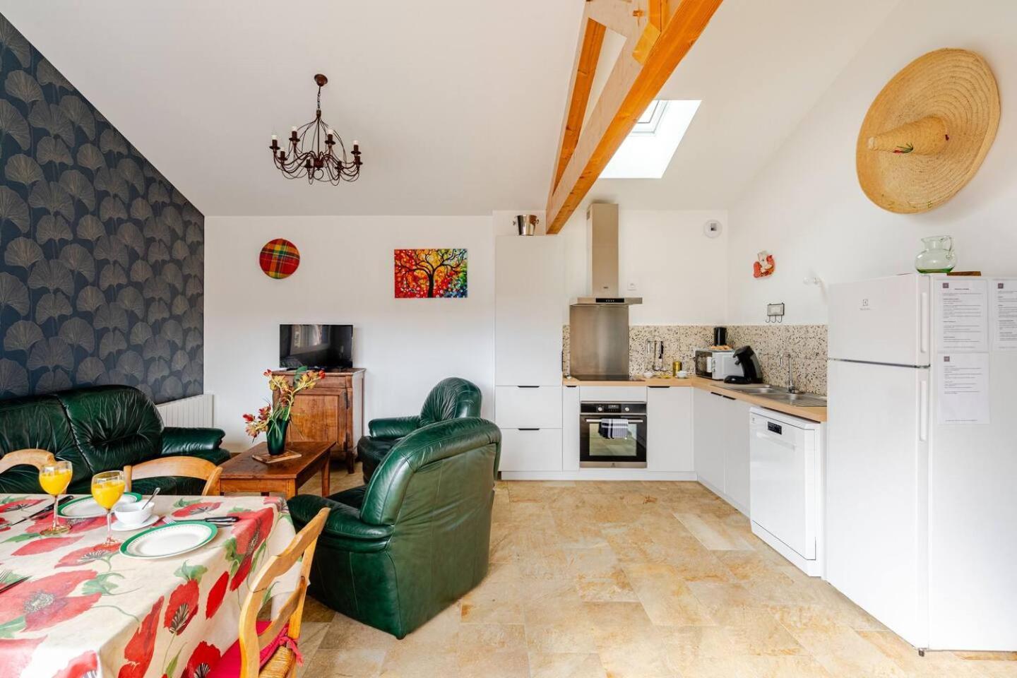 Hébergement de vacances Elegante Maison T4 Avec Terrasse Vue Rhone *
