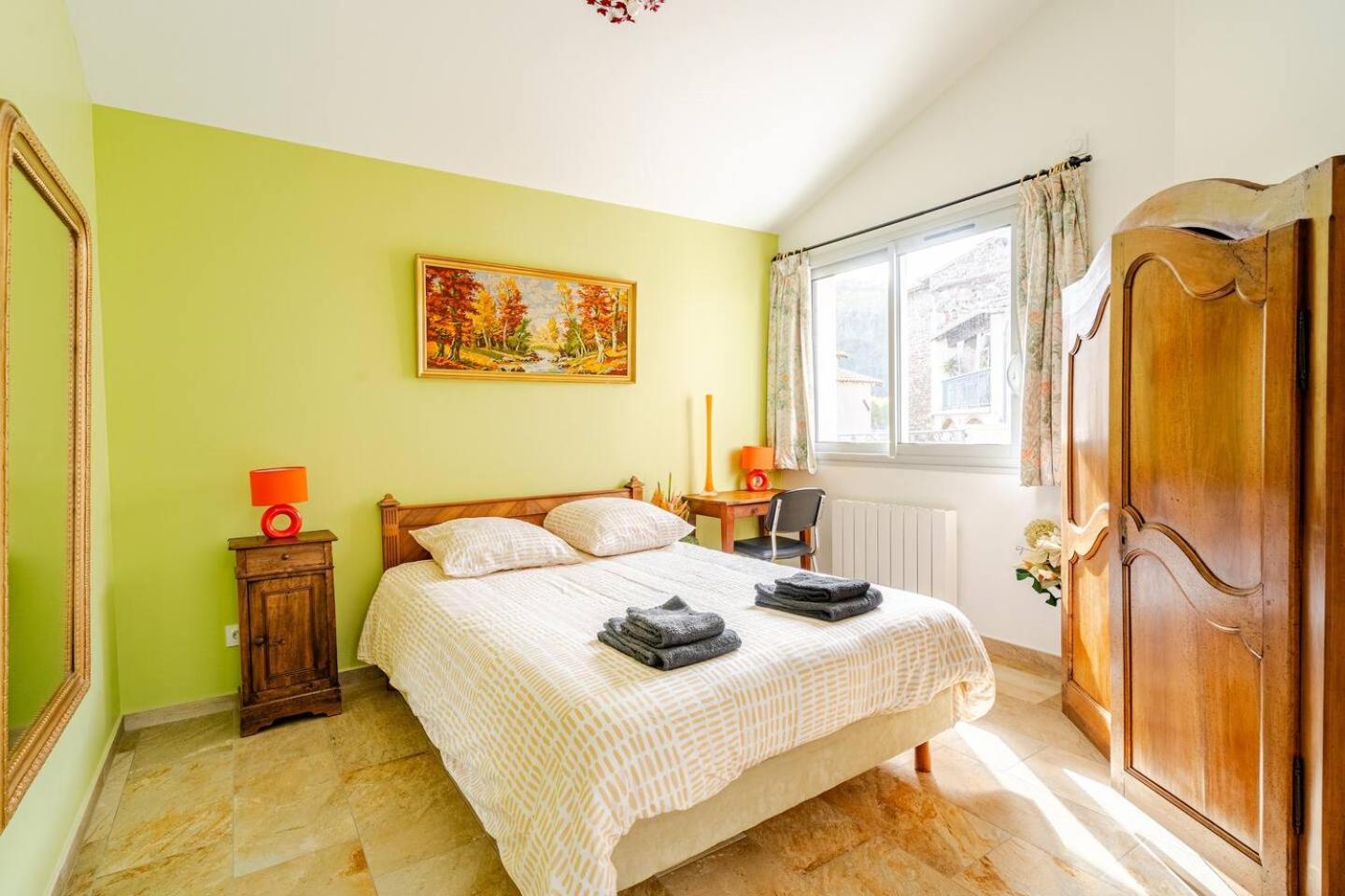 Elegante Maison T4 Avec Terrasse Vue Rhone Holiday home Sablons (Drome)